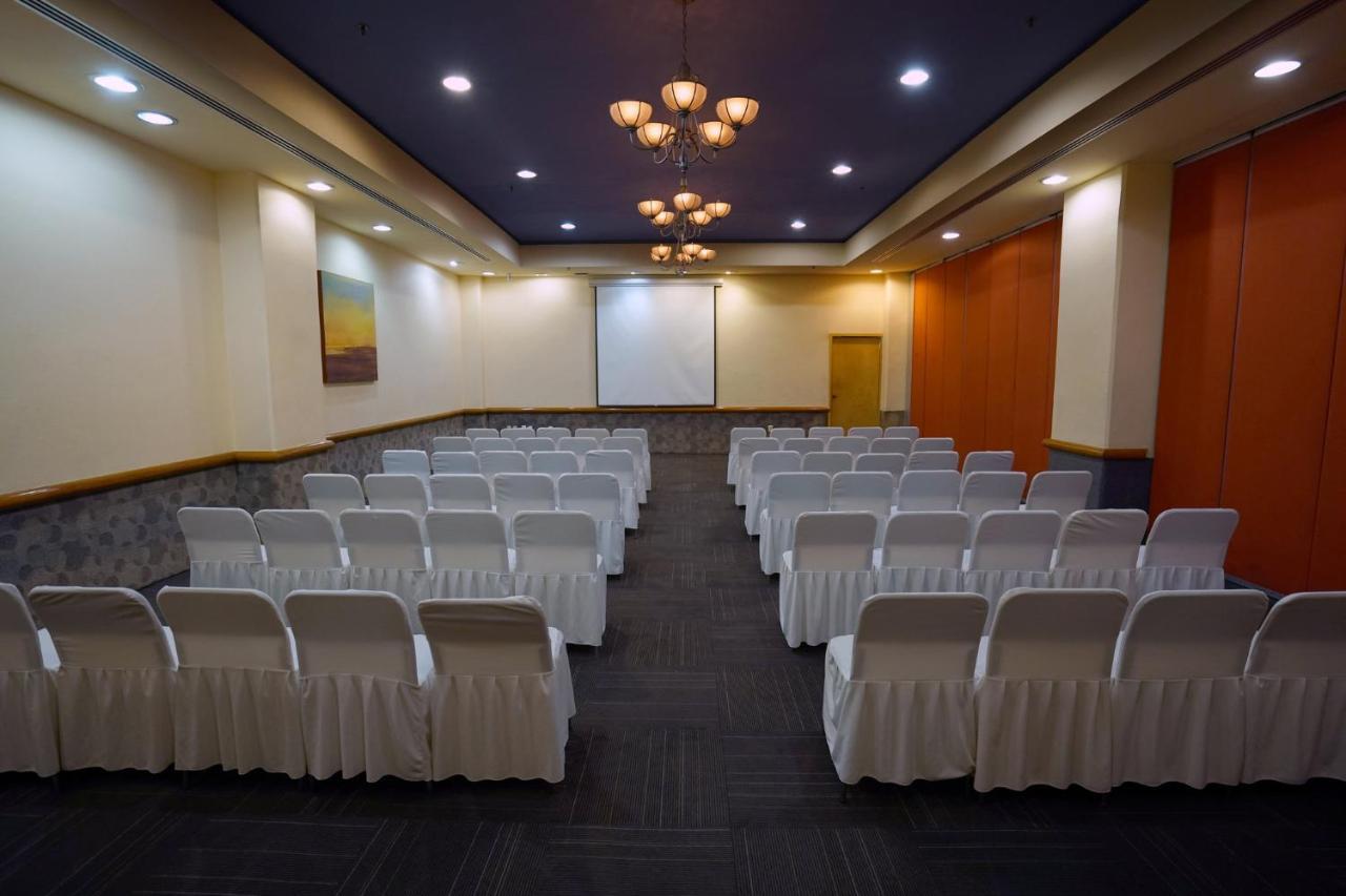 贾拉普 加玛费斯塔阿美利卡萨拉帕旅馆酒店 外观 照片 A meeting room at the hotel